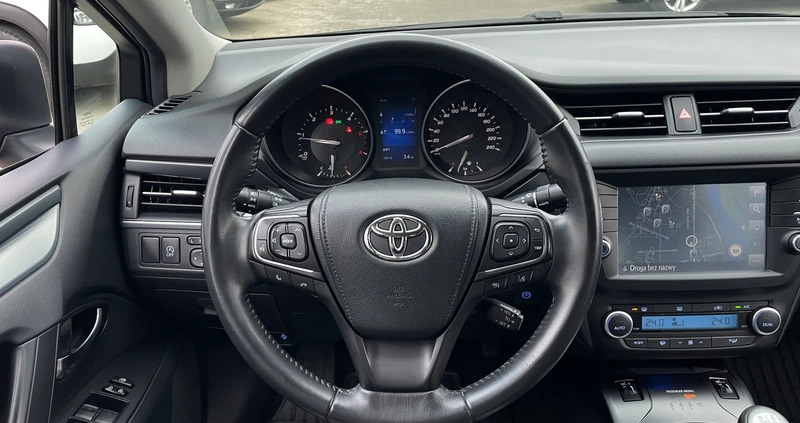 Toyota Avensis cena 54900 przebieg: 151500, rok produkcji 2015 z Bydgoszcz małe 667